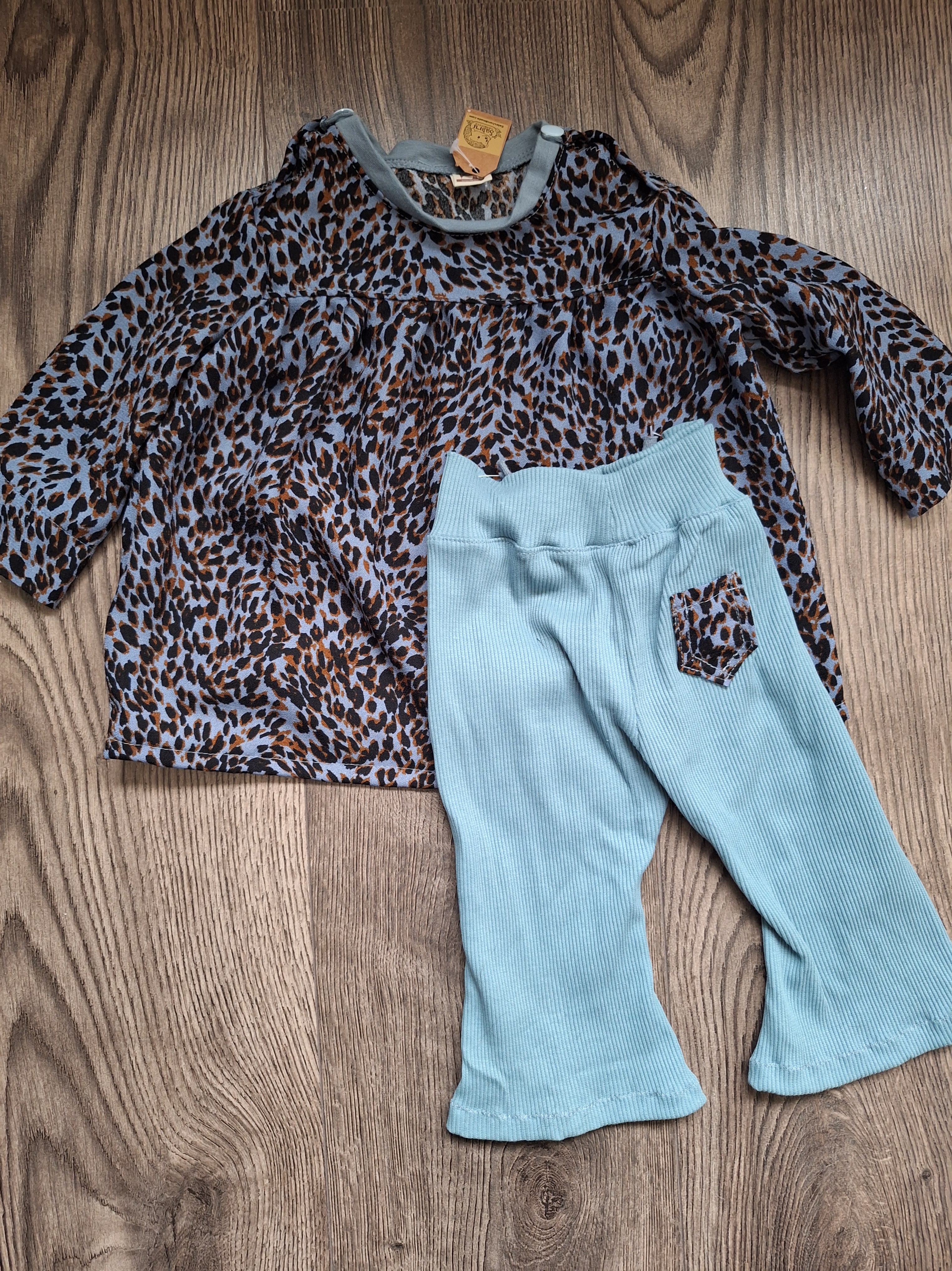 Stoer setje maat 68
nr. 0062
22,50